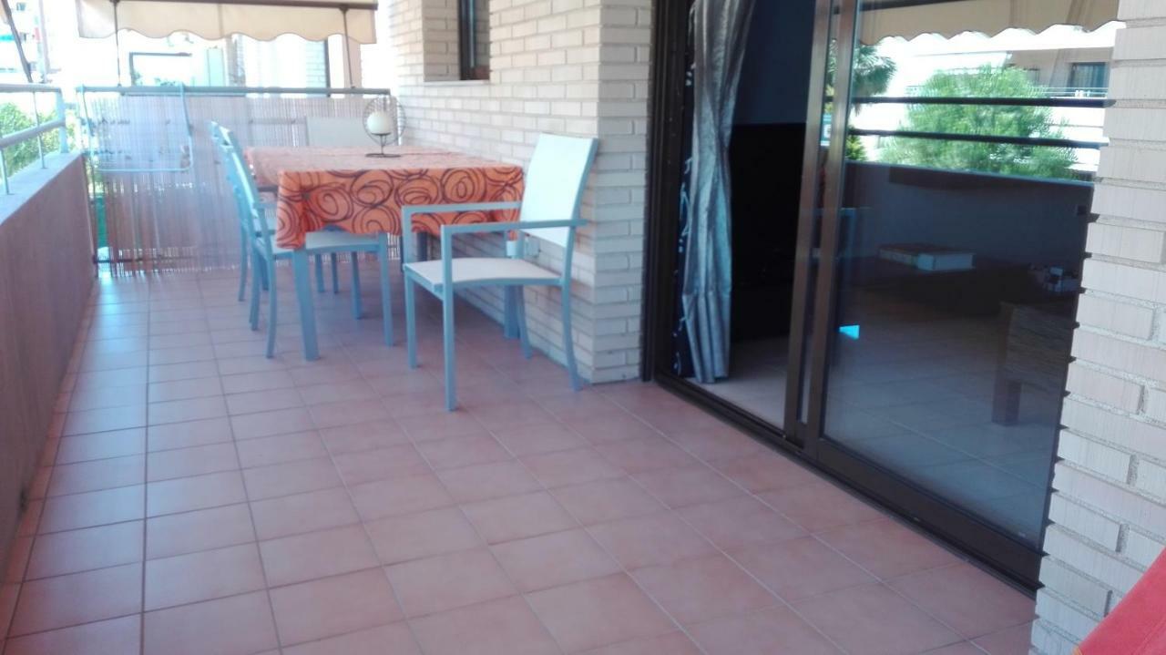 Ferienwohnung Rosa Sensat Salou Exterior foto